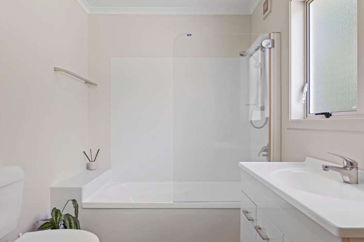 74 Endcliffe Road Kaiti_10