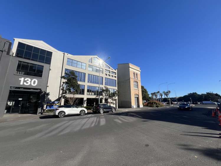4A/130 St Georges Bay Road_0