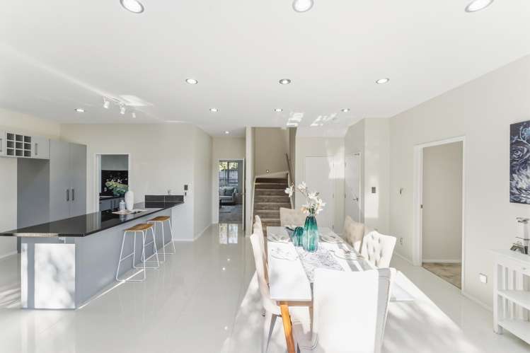 7 Andy Crescent Flat Bush_7