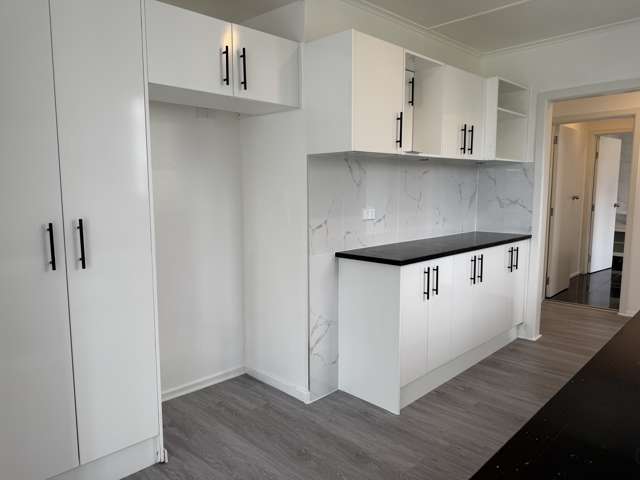 2/49 Sutton Crescent Papakura_4