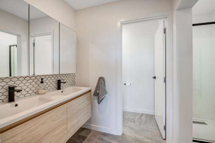 167 Motutara Road Muriwai_30