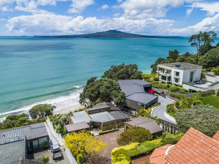 220a Lake Road Hauraki_12