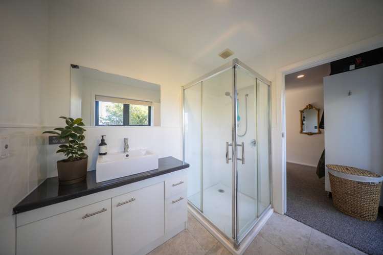 330 Sinclair Road Te Anau_18