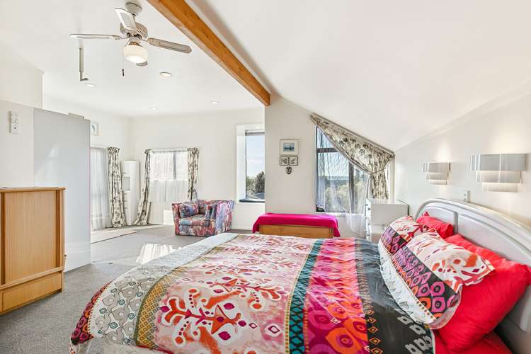 12 Riverview Road New Lynn_13