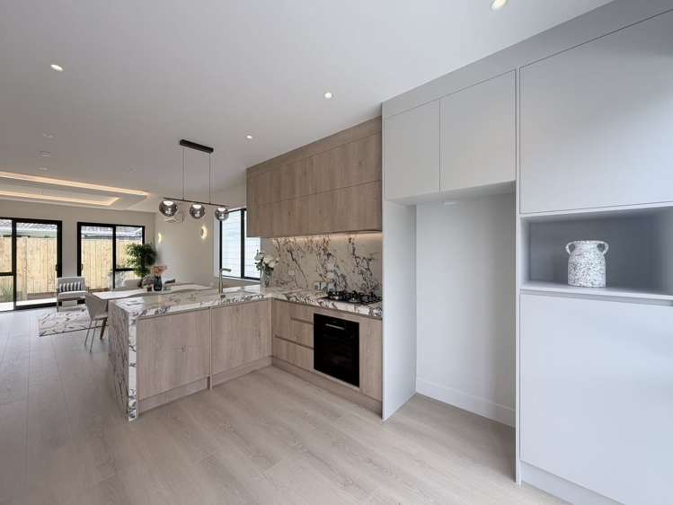 4/16 Imatra Place Sunnyhills_5