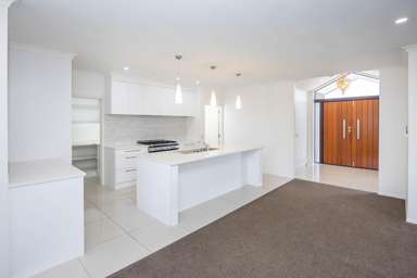 212 Cumberland Drive_4