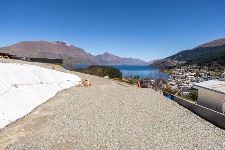 7 Edgar Street Queenstown_17