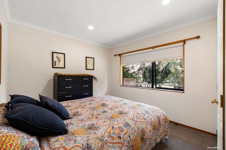 9 Awaroa Stream Drive Waiuku_13