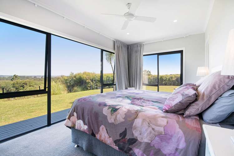 242 Hillcrest Road Wainui_17