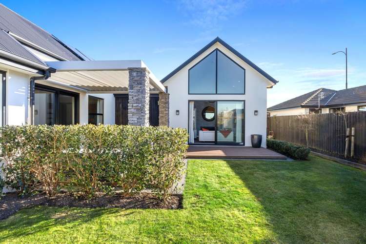 49 Vernon Drive Lincoln_20