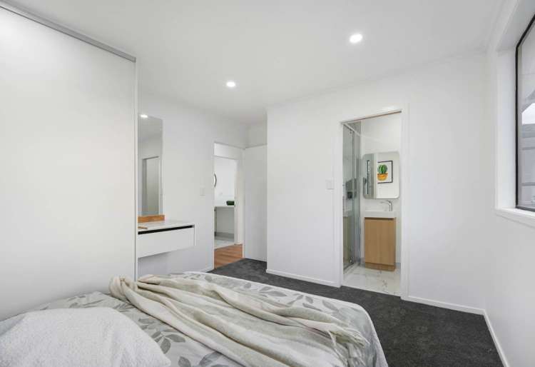 38 Tony Segedin Drive 10016_5