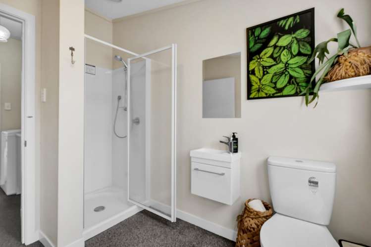 1 Mahuru Lane Okato_17