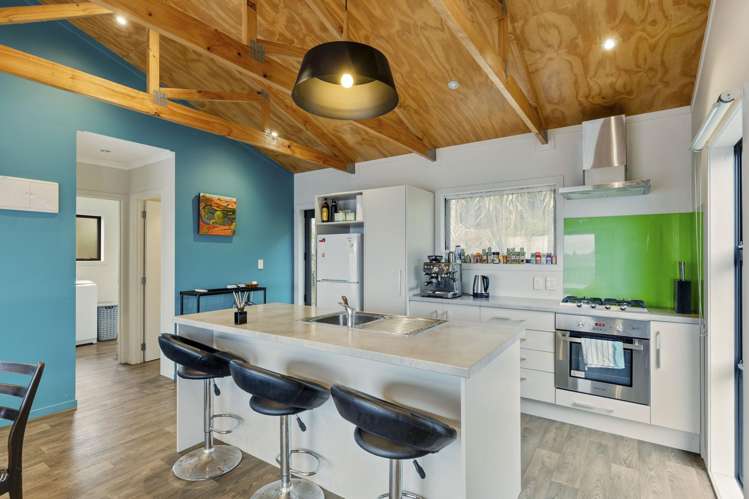 73 Mould Street Waitara_8