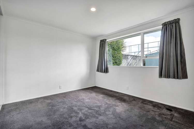 23 Swansea Road Stratford_10