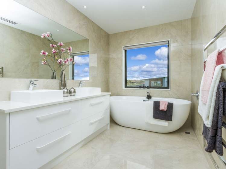 8 Bounty Road Long Bay_11