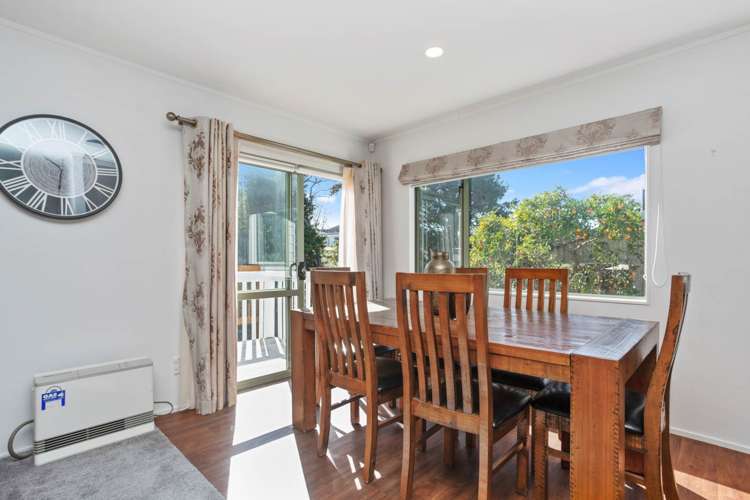 2/6 Seaview Avenue Northcote_2