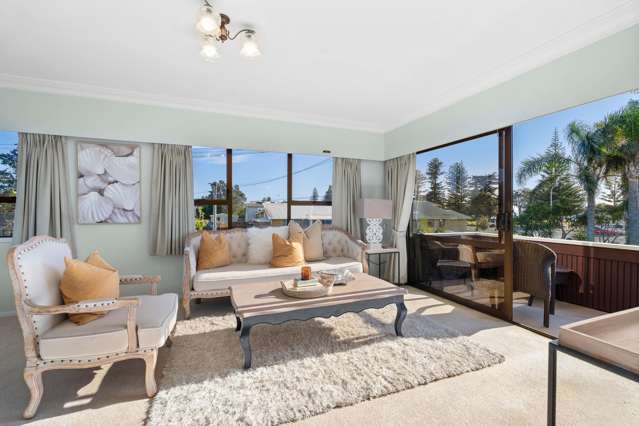 2 Empire Road Orewa_1
