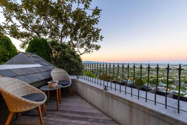 Spectacular! 180-degree Tasman Bay Views!