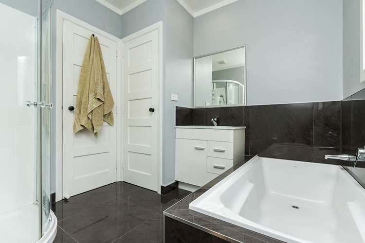 204 Lake Road Belmont_10