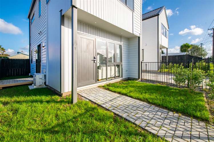 2/69 Wharf Road Te Atatu Peninsula_16