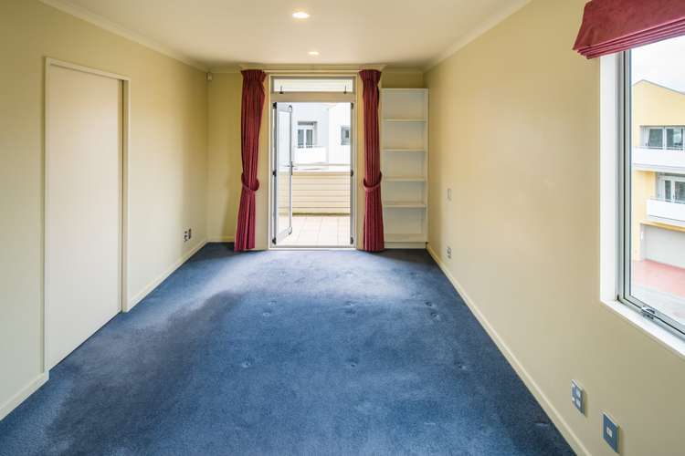 53/305 Evans Bay Parade Hataitai_10