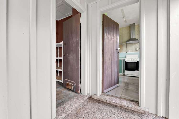 24 Riemenschneider Street Manaia_25