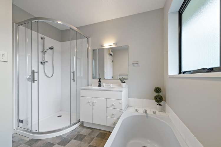 6 De Renzie Place Kirwee_15