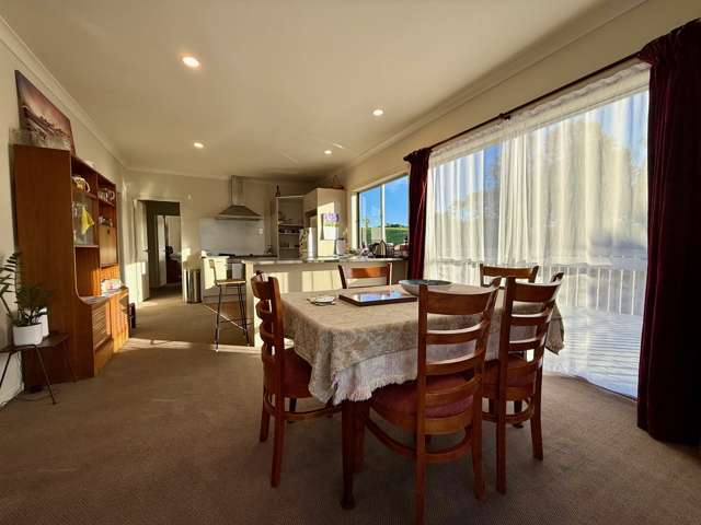 4 Hills Road Raglan_4