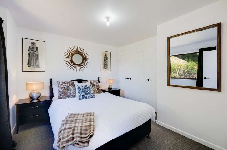 12 Greenstone Place Fernhill/Sunshine Bay_18