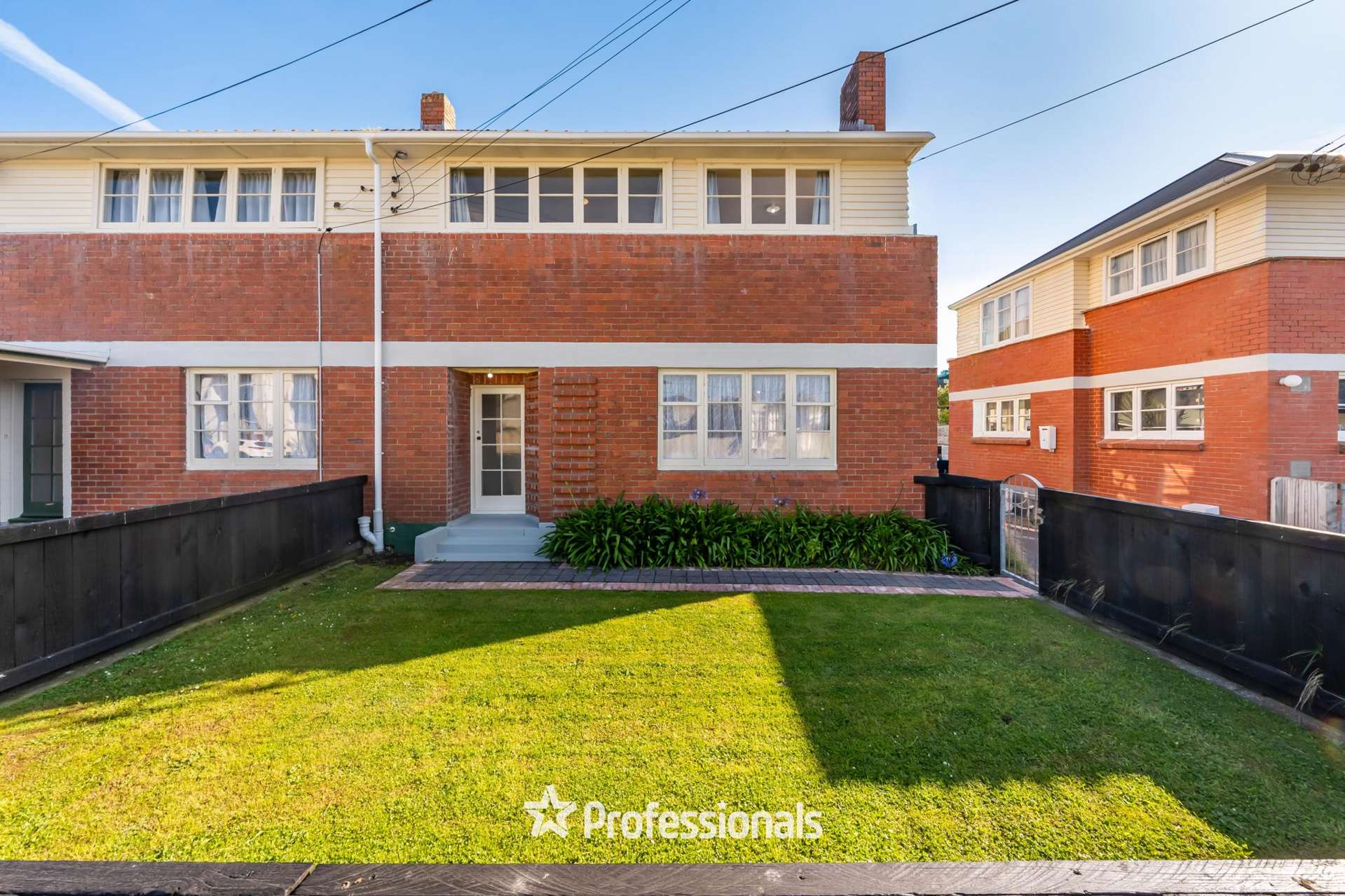 215 Knights Road Lower Hutt Central_0