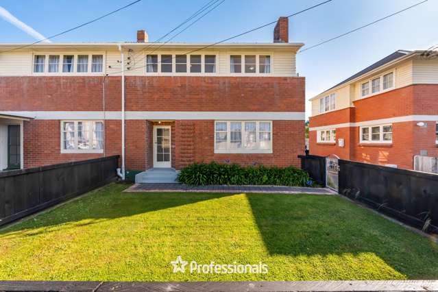 UNBEATABLE LOCATION - CONVENIENCE ON YOUR DOORSTEP