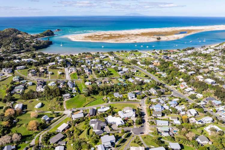 27 Taranui Place Mangawhai Heads_47