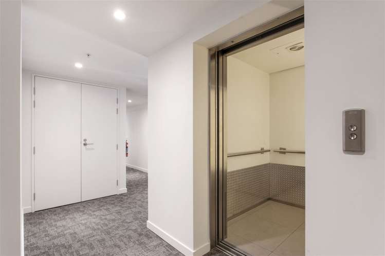 502/12 Latimer Square Christchurch Central_11