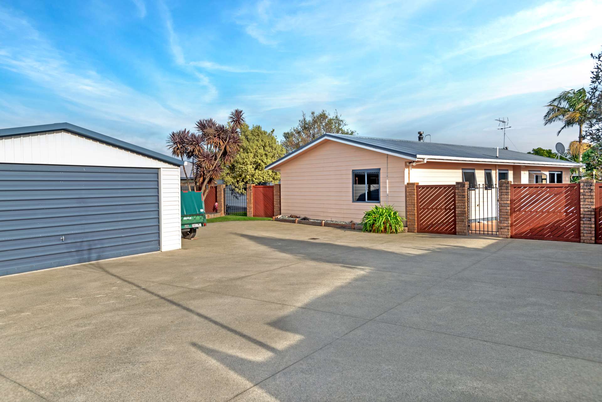 32 Ruru Avenue Lytton West_0