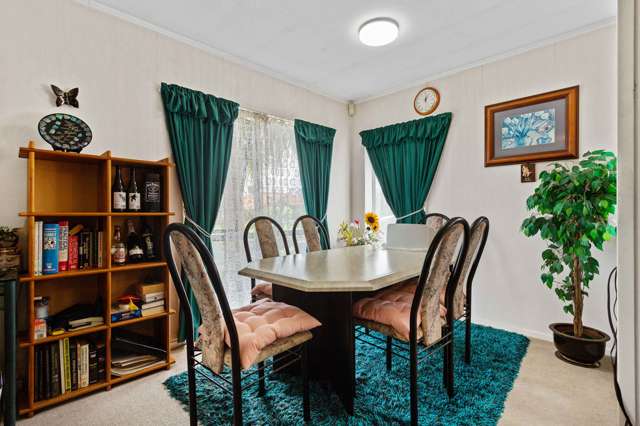 1/15 Elderberry Road Pakuranga Heights_4