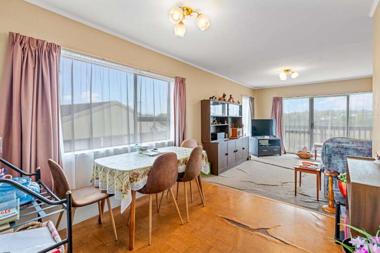 2/27 Galloway Crescent Farm Cove_10