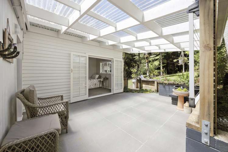 1003 Huia Road Huia_7