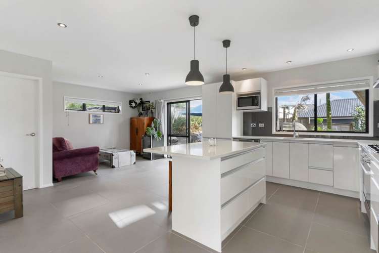 17 Burns Avenue Takapuna_6