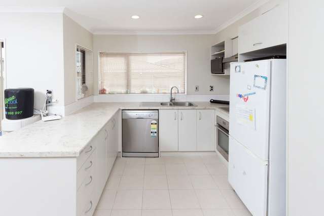 71 Keri Vista Rise Papakura_2