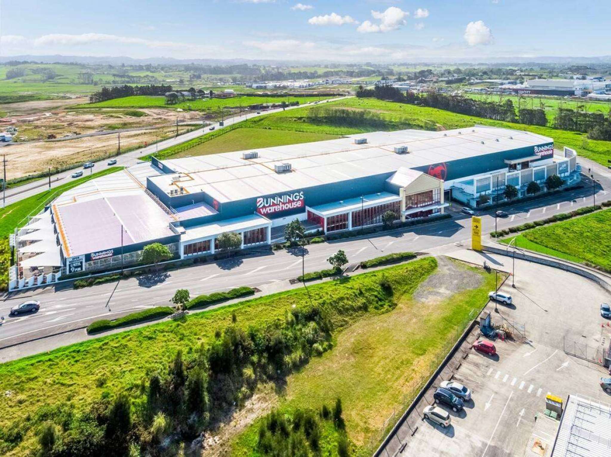 Rich-lister Ben Cook offloads NZ’s largest Bunnings Warehouse for $51m