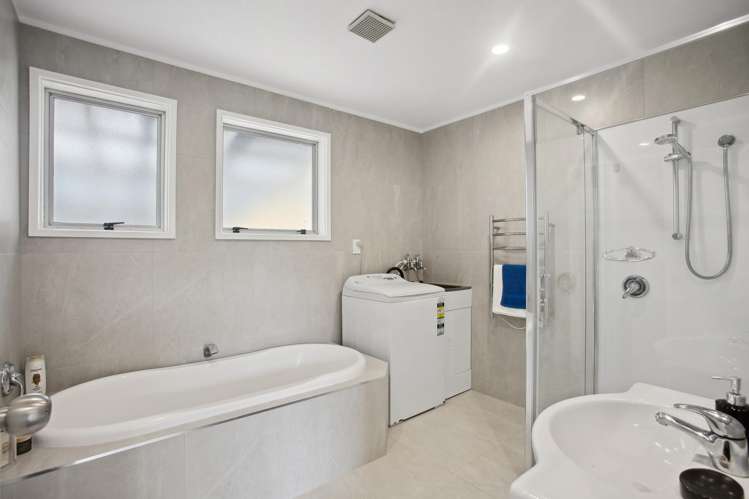 7 Napuka Road Henderson Valley_24