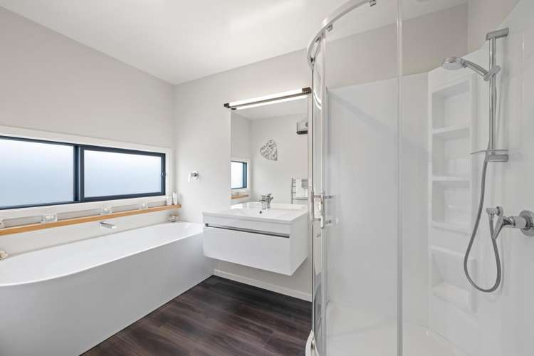 17 Rose Manor Drive Springlands_25