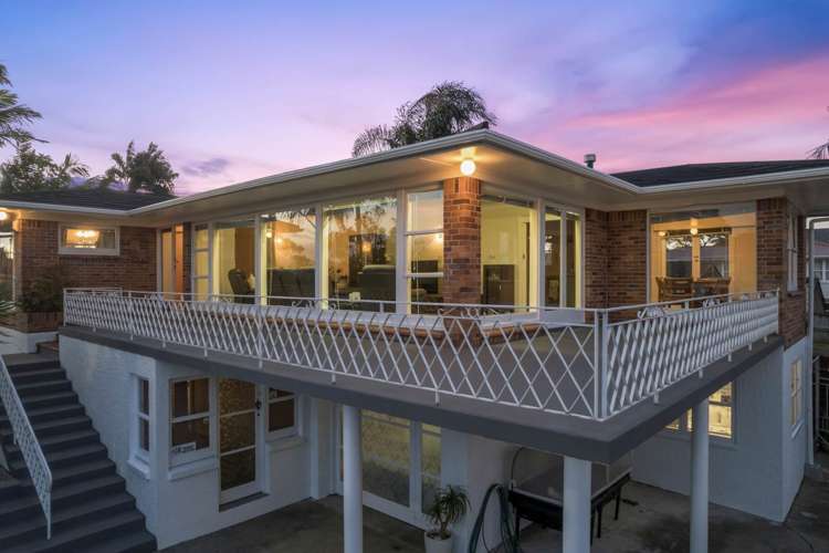 4265 Great North Road Glendene_48