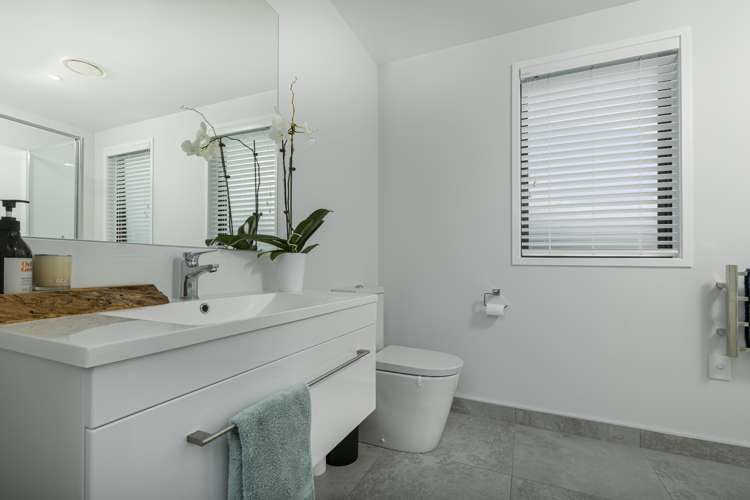 105 Bonair Crescent Silverdale_26