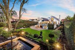 Luxurious Family Masterpiece in St Heliers