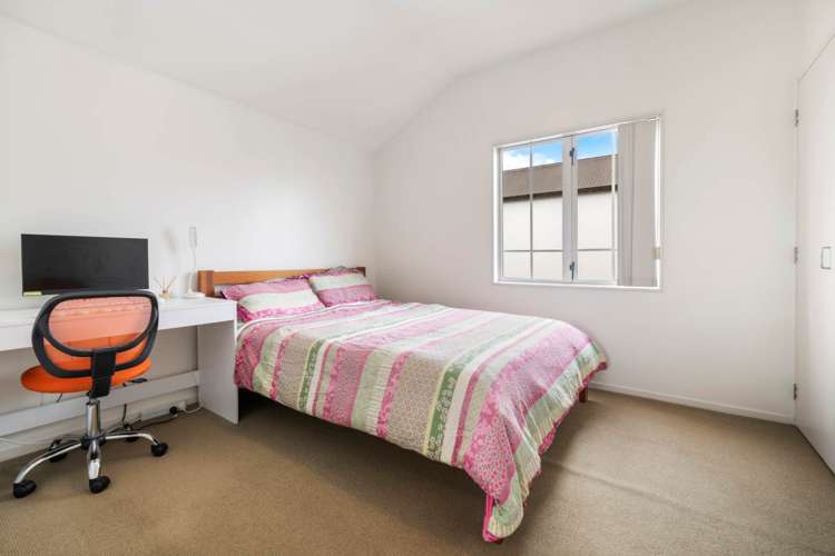 25 Kirikiri Lane East Tamaki_10