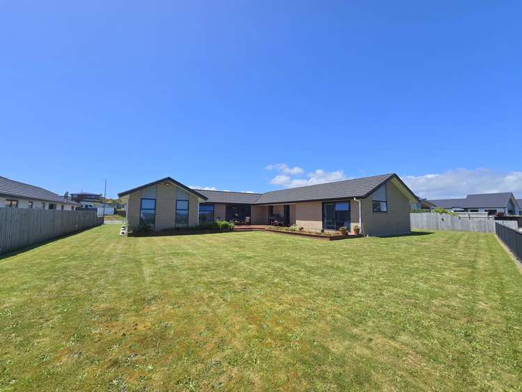 13 Racecourse Terrace Rise Hokitika_20