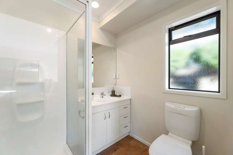 11 Hawk Place Welcome Bay_10