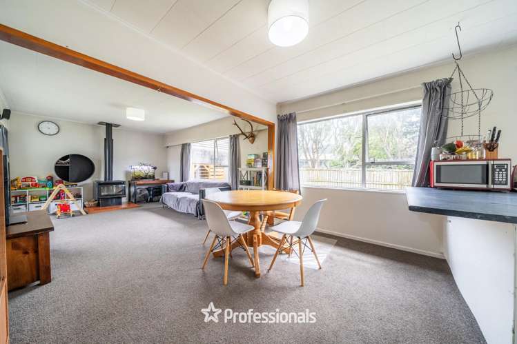 4 Bexley Grove Wainuiomata_21