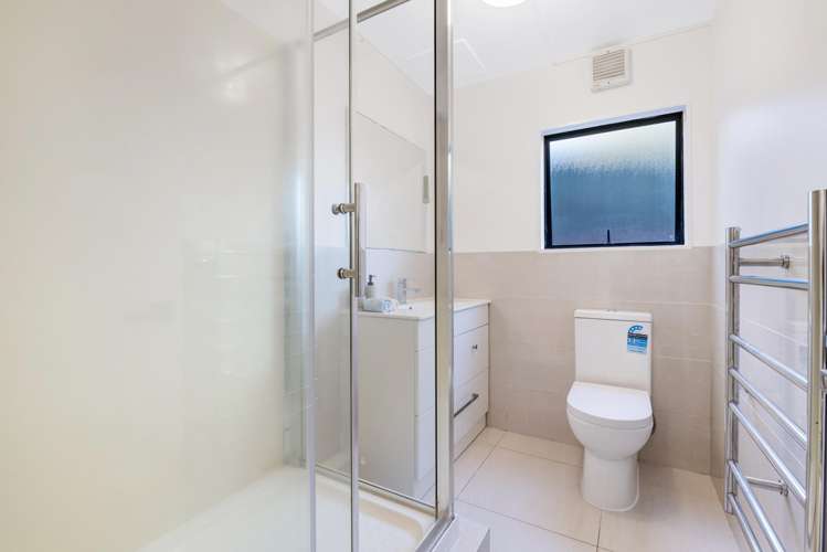 2/7 View Road Glenfield_12